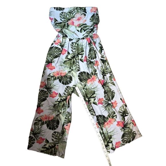 J for Justify floral hibiscus tropical halter wide leg jumper - Picture 9 of 12